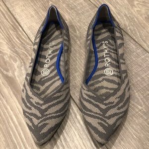 Grey zebra stripe Rothy’s points US8